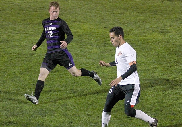 Rio men oust Asbury, reach RSC finals