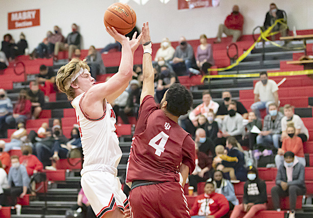 Rio men end post-season losing slide