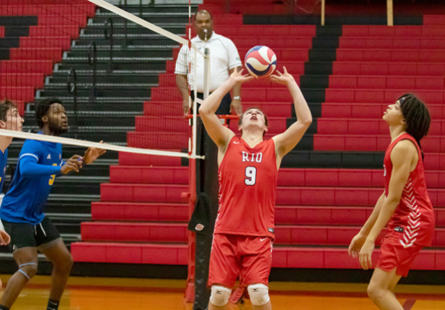Warriors cruise past RedStorm